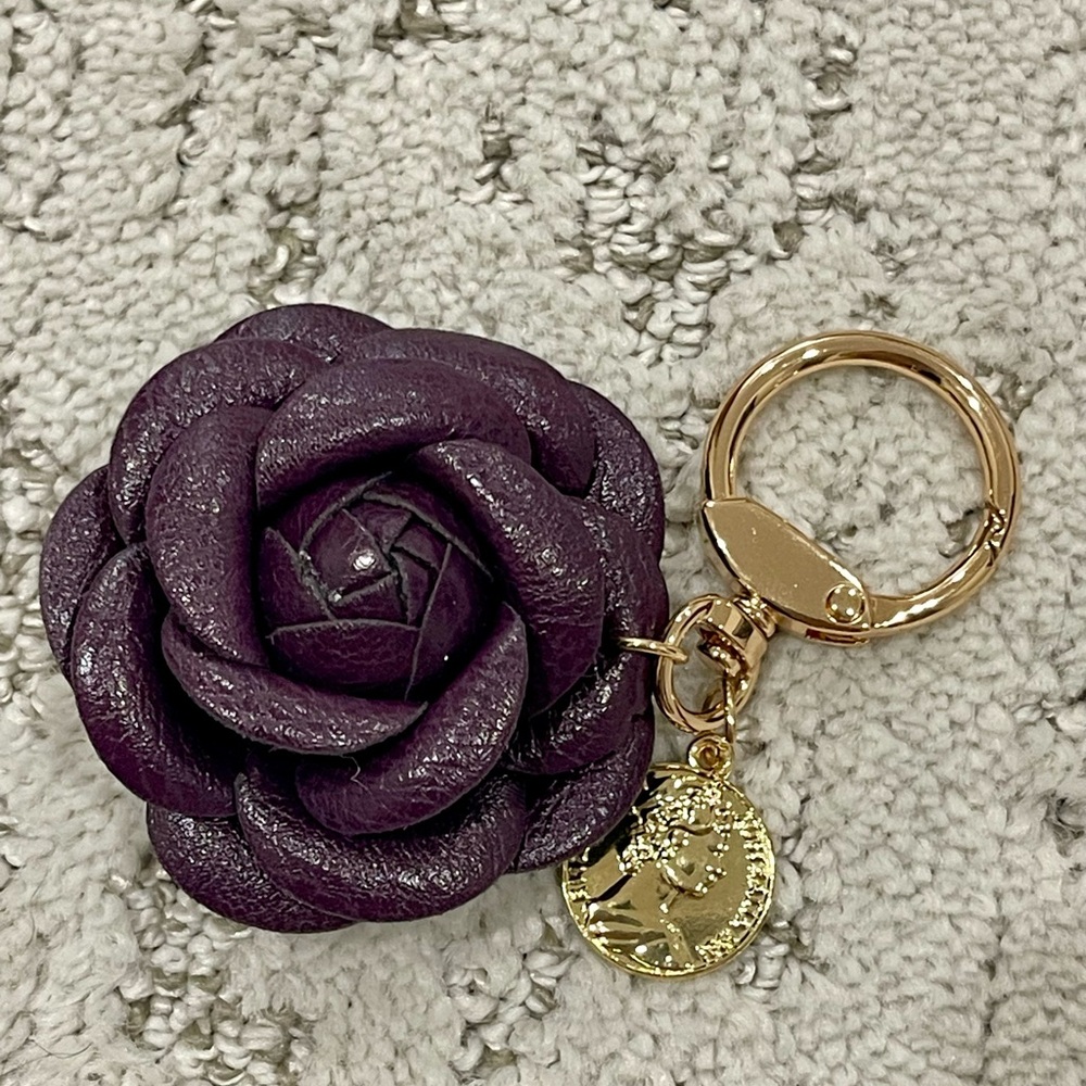 Gold-Tone Keyring with Dark Purple Leather Flower Charm - Picture 3 of 3